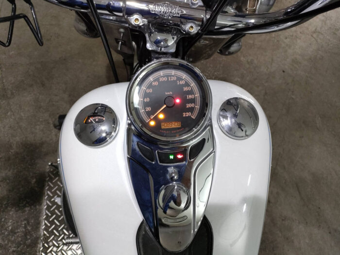 Мотоцикл Harley-Davidson HARLEY FLSTC1580 — изображение 2